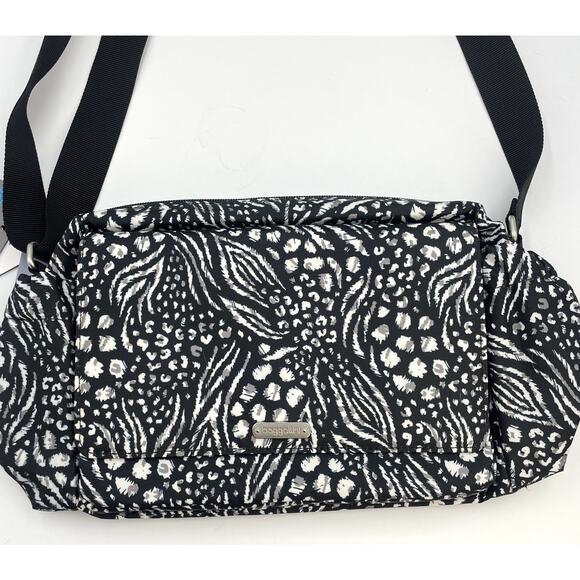 Baggallini Daily Machine Wash Messenger Bag Black & White New NWT Security RFID - Picture 2 of 7